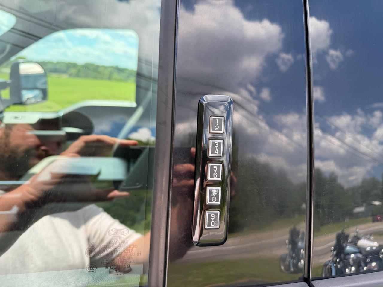 Ford Super Duty F-250 SRW XLT 4WD Crew Cab 6.75' Box 2019