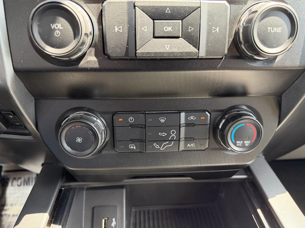 Ford Super Duty F-250 SRW XLT 4WD Crew Cab 6.75' Box 2019
