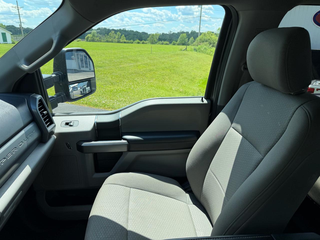 Ford Super Duty F-250 SRW XLT 4WD Crew Cab 6.75' Box 2019