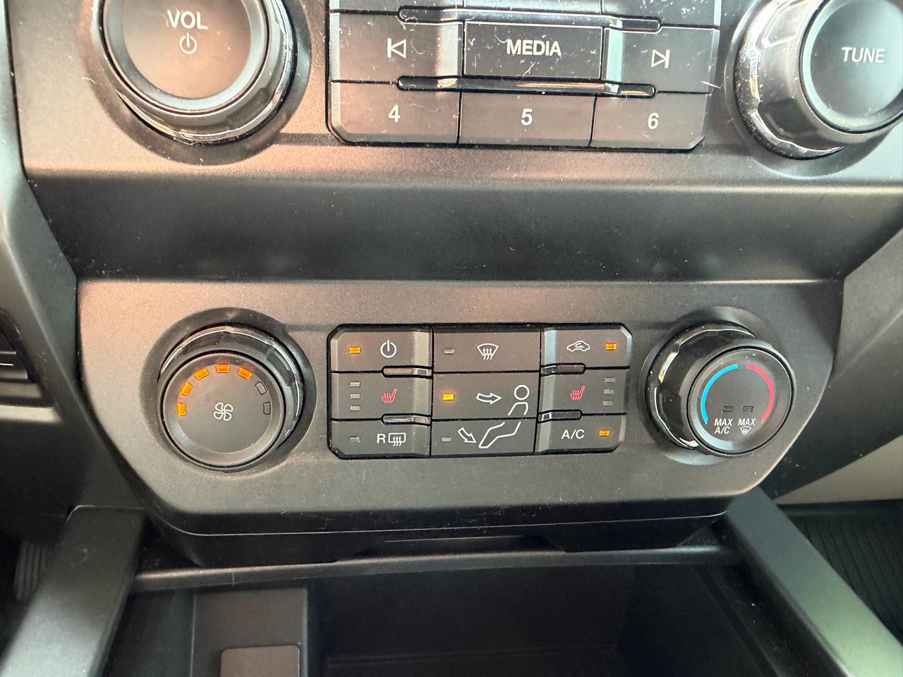Ford Super Duty F-250 SRW XLT 4WD Crew Cab 6.75' Box 2020