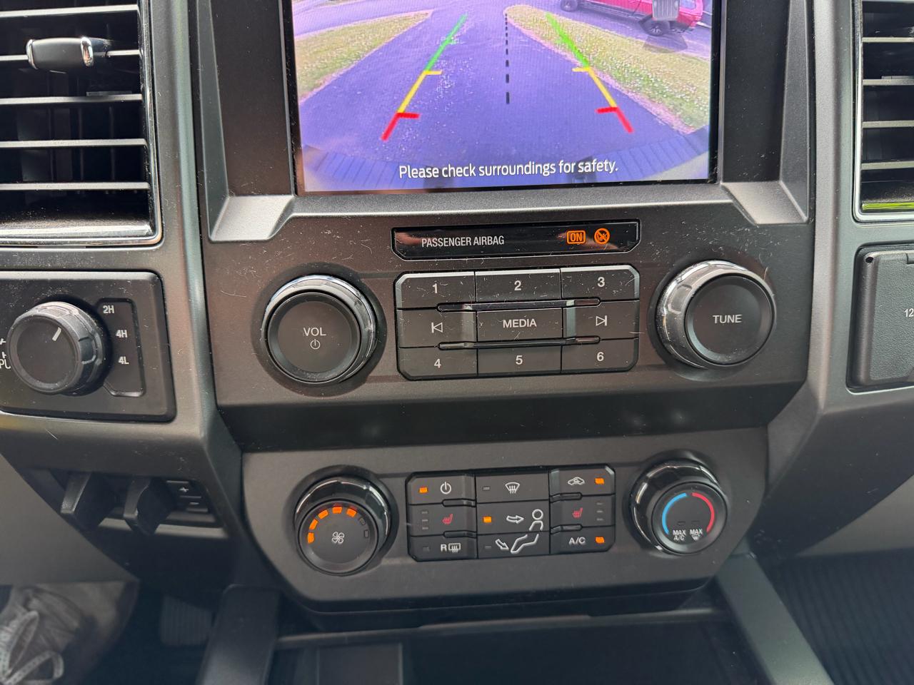 Ford Super Duty F-250 SRW XLT 4WD Crew Cab 6.75' Box 2020