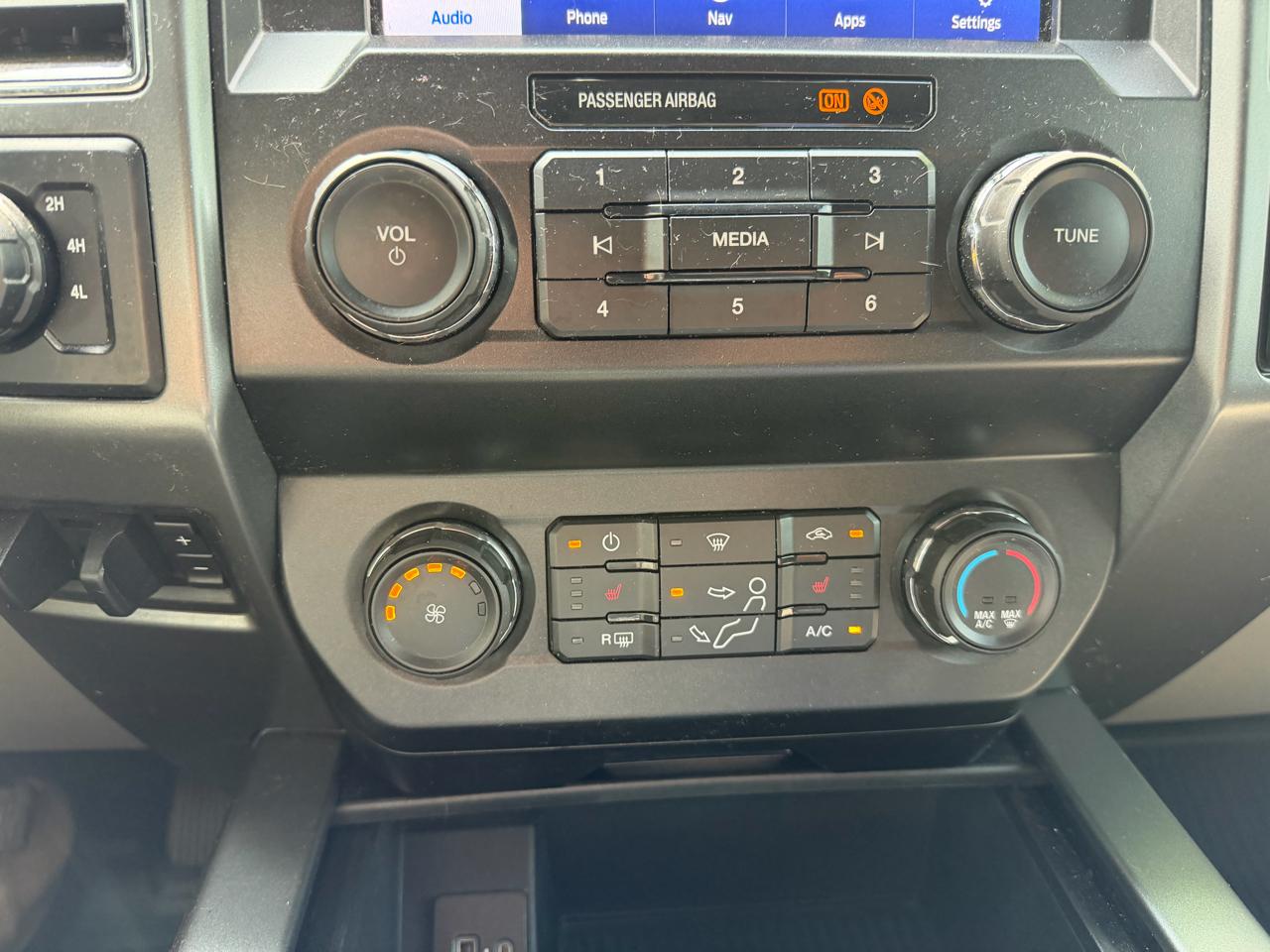 Ford Super Duty F-250 SRW XLT 4WD Crew Cab 6.75' Box 2020