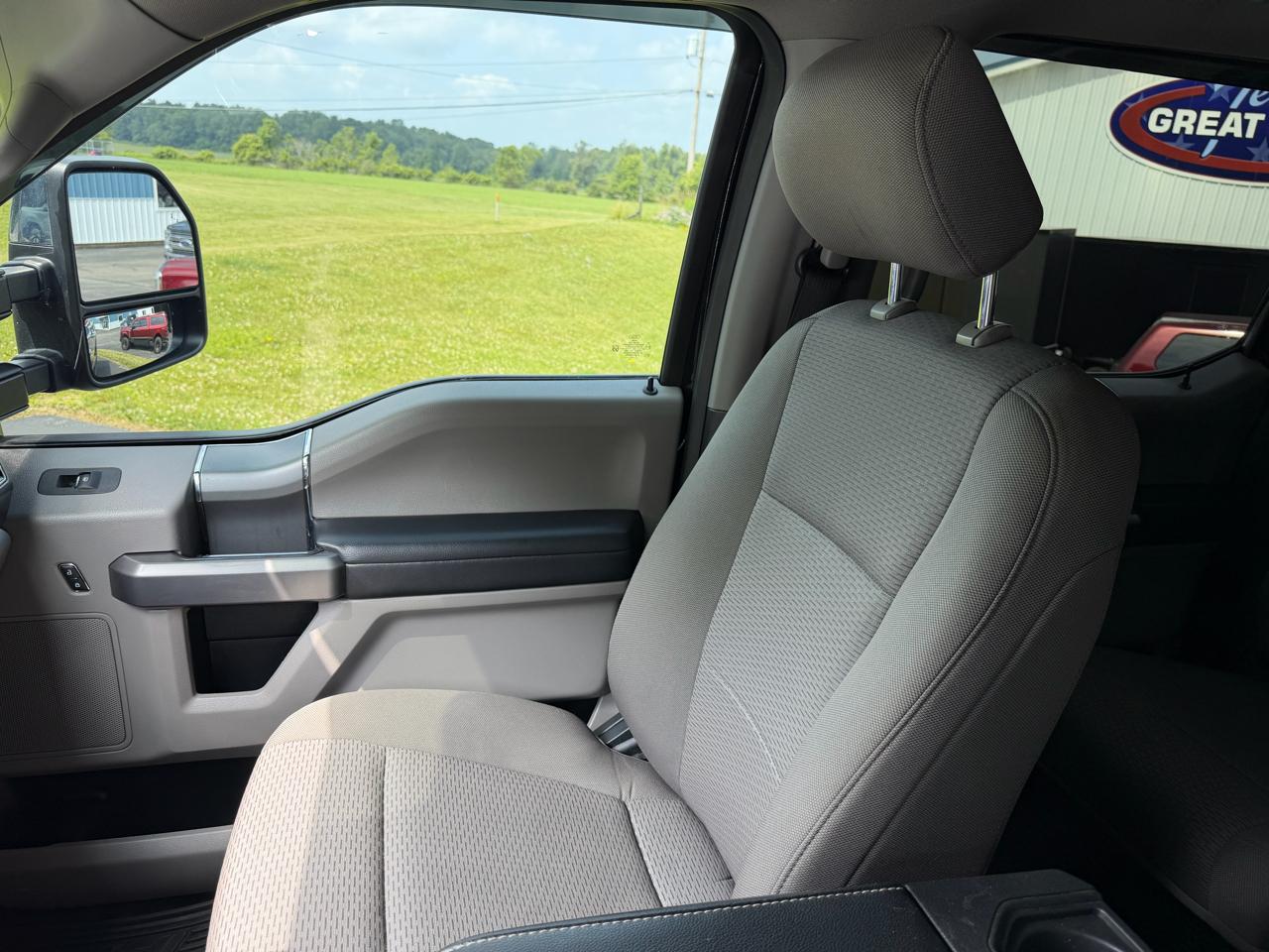 Ford Super Duty F-250 SRW XLT 4WD Crew Cab 6.75' Box 2020