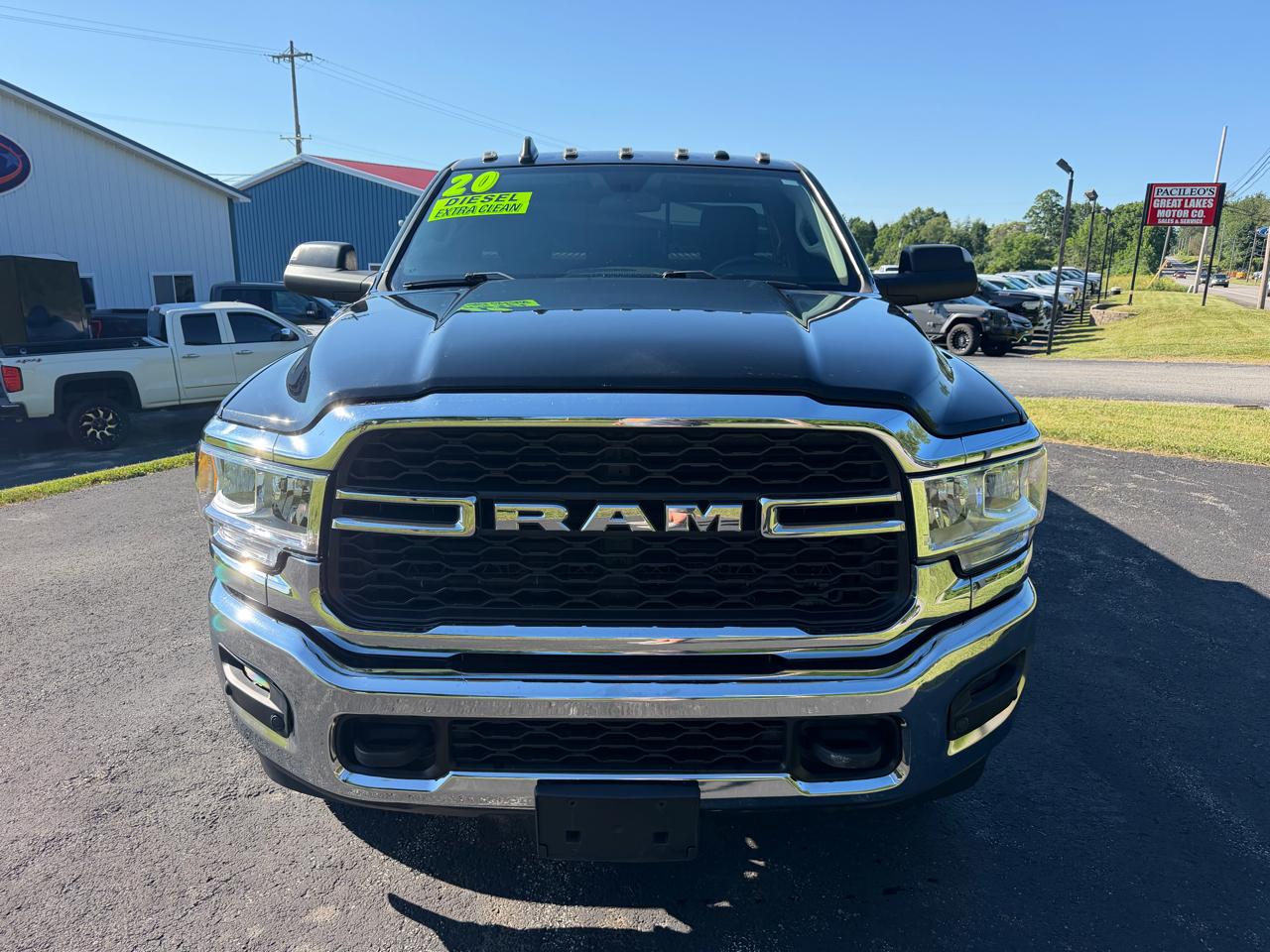 RAM 3500 Tradesman 4x4 Reg Cab 8' Box 2020
