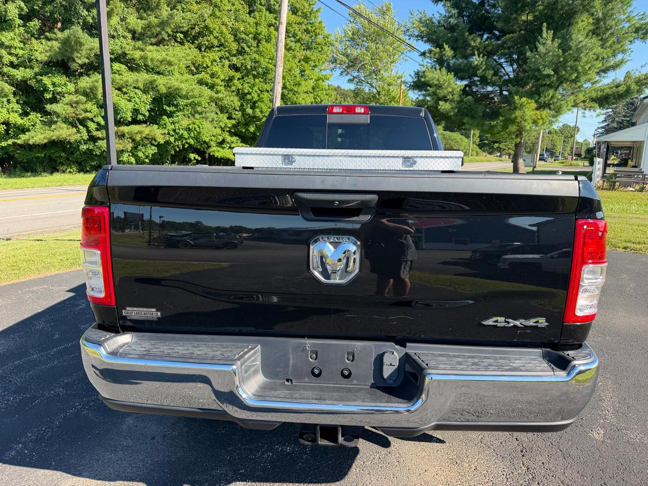 RAM 3500 Tradesman 4x4 Reg Cab 8' Box 2020