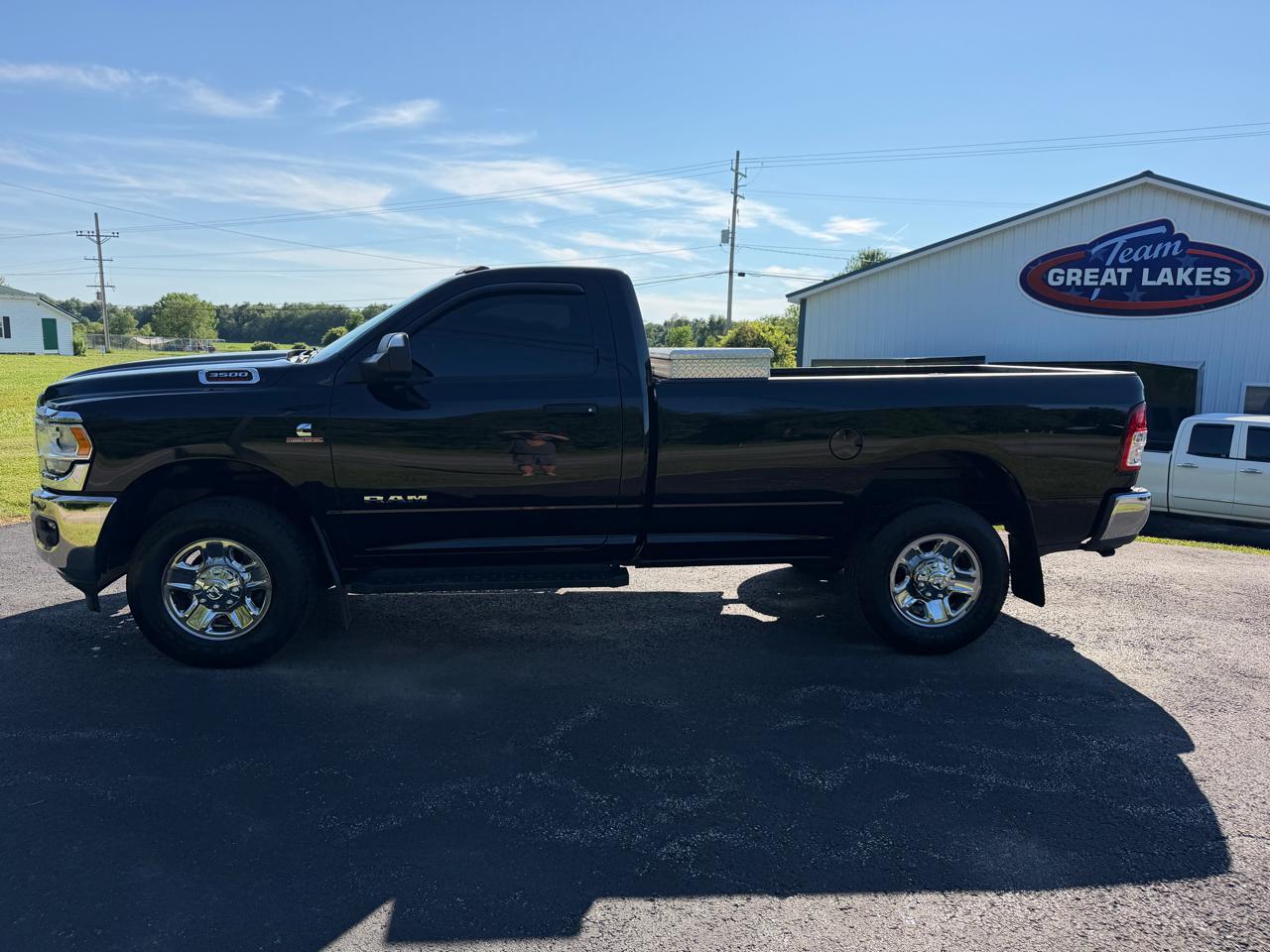 RAM 3500 Tradesman 4x4 Reg Cab 8' Box 2020