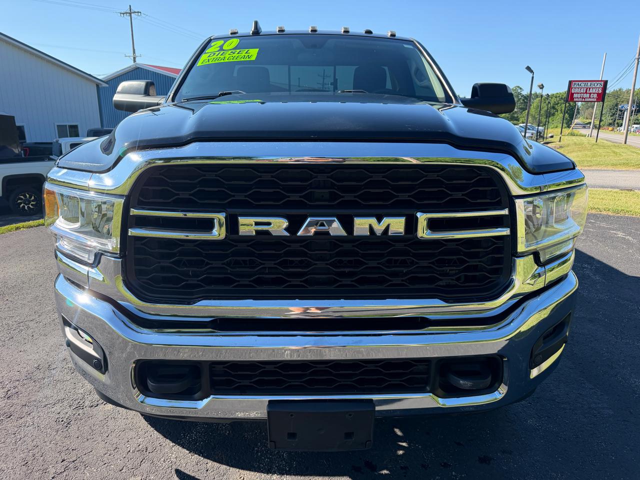 RAM 3500 Tradesman 4x4 Reg Cab 8' Box 2020
