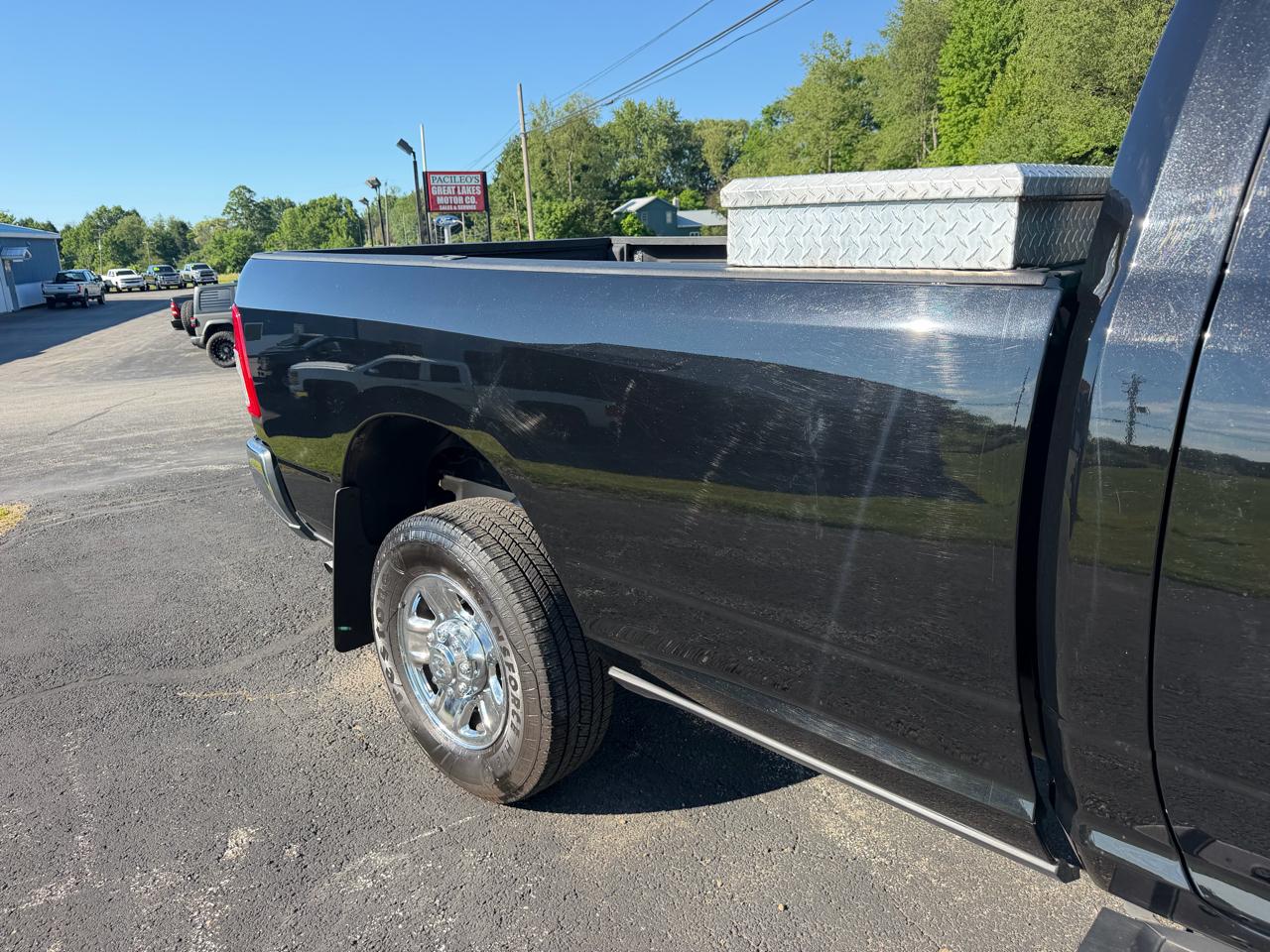 RAM 3500 Tradesman 4x4 Reg Cab 8' Box 2020
