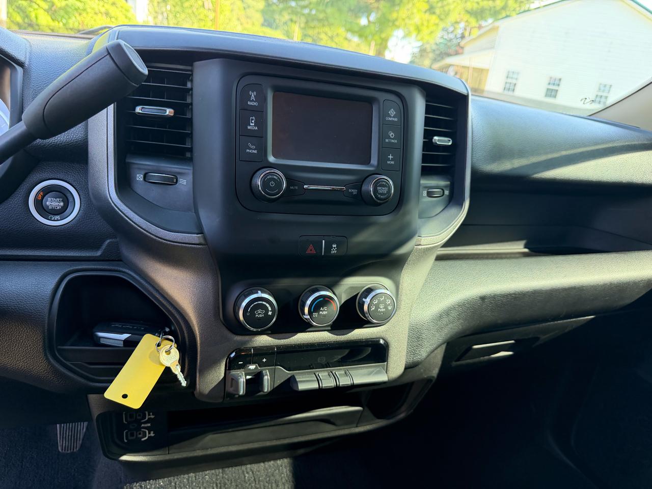RAM 3500 Tradesman 4x4 Reg Cab 8' Box 2020