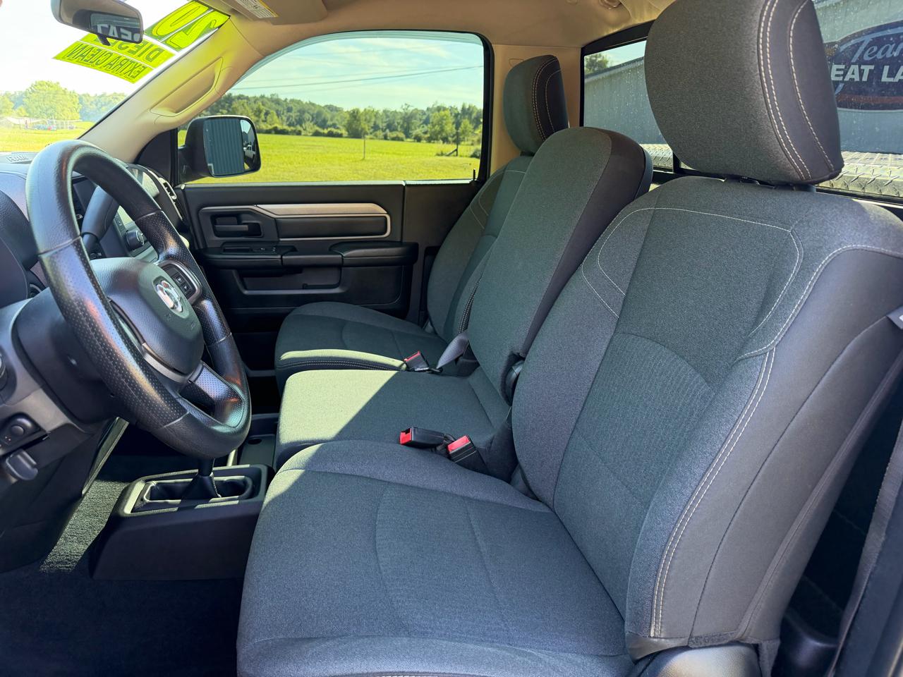 RAM 3500 Tradesman 4x4 Reg Cab 8' Box 2020