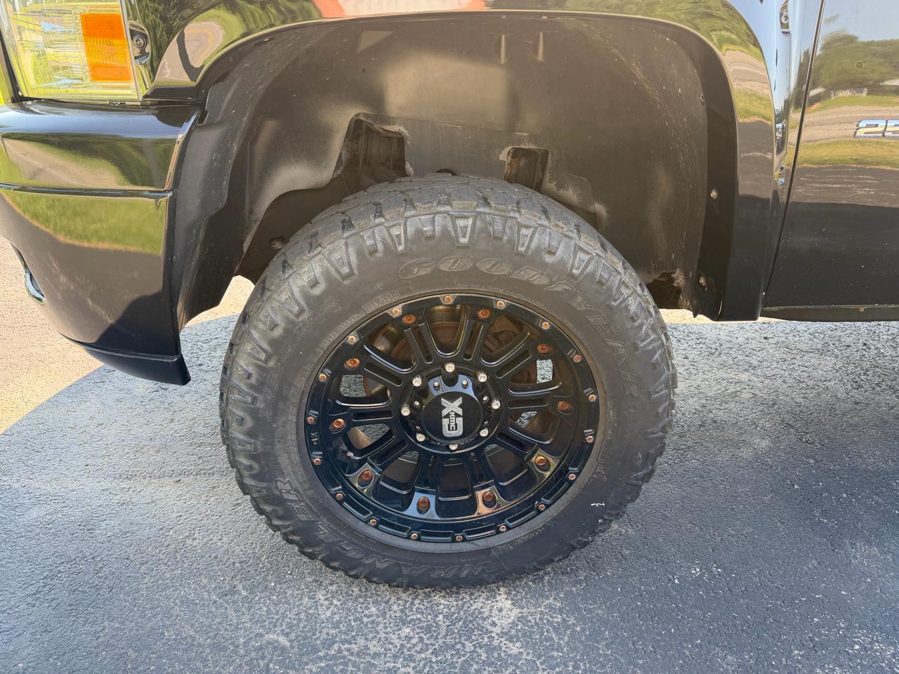 Chevrolet Silverado 2500HD 4WD Crew Cab 153.7" LTZ 2013