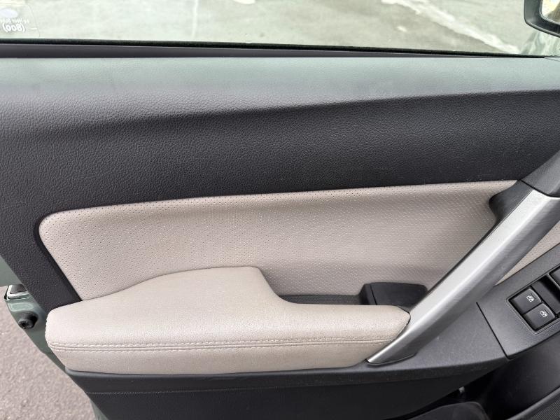 Subaru Forester 2.5i Touring 2016