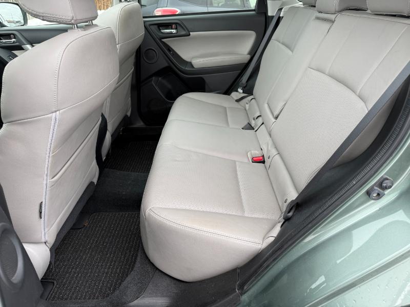 Subaru Forester 2.5i Touring 2016