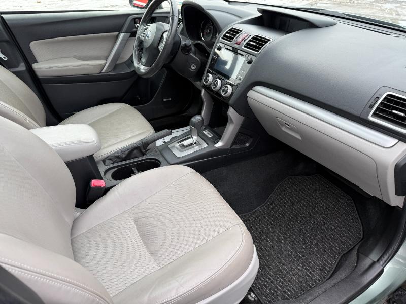 Subaru Forester 2.5i Touring 2016