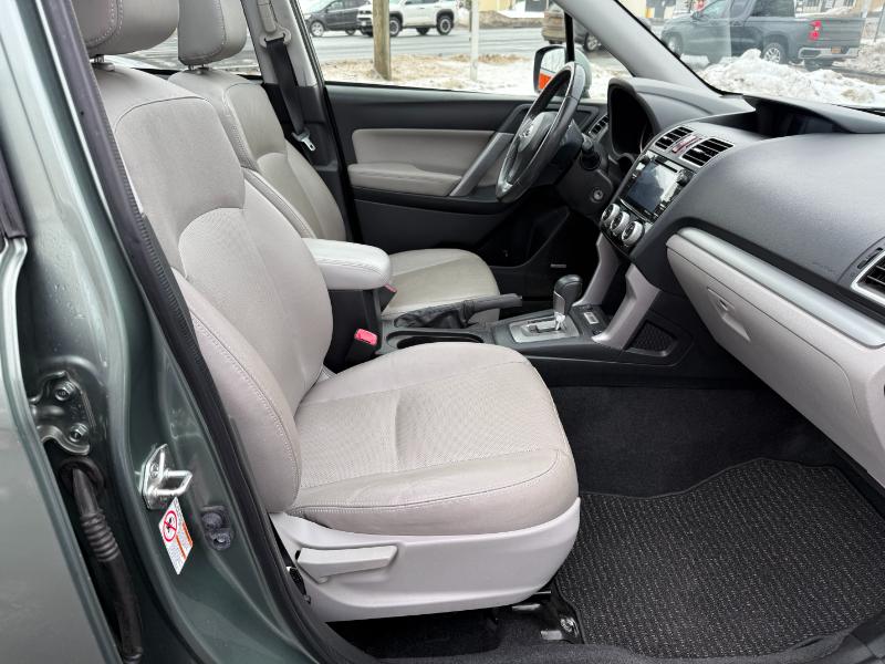 Subaru Forester 2.5i Touring 2016