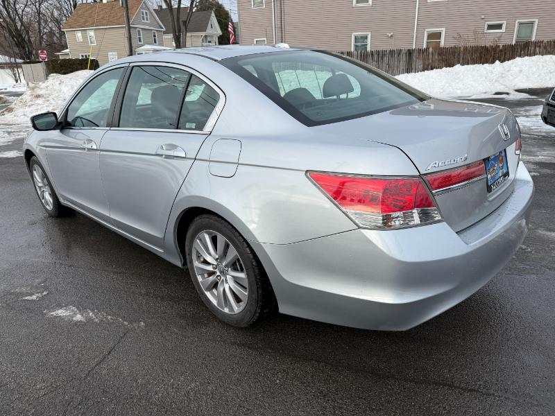 Honda Accord EX-L Sedan AT 2011