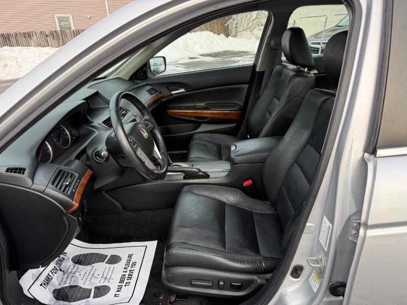 Honda Accord EX-L Sedan AT 2011