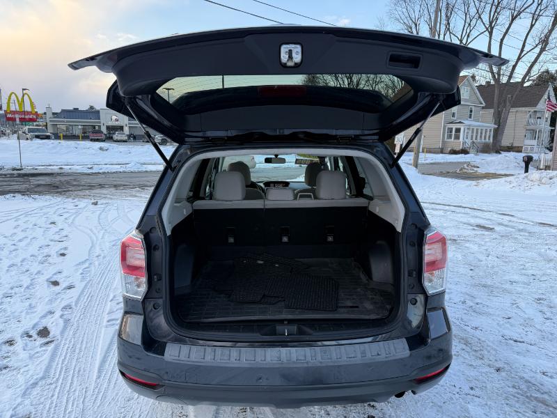 Subaru Forester 2.5i Premium PZEV CVT 2017