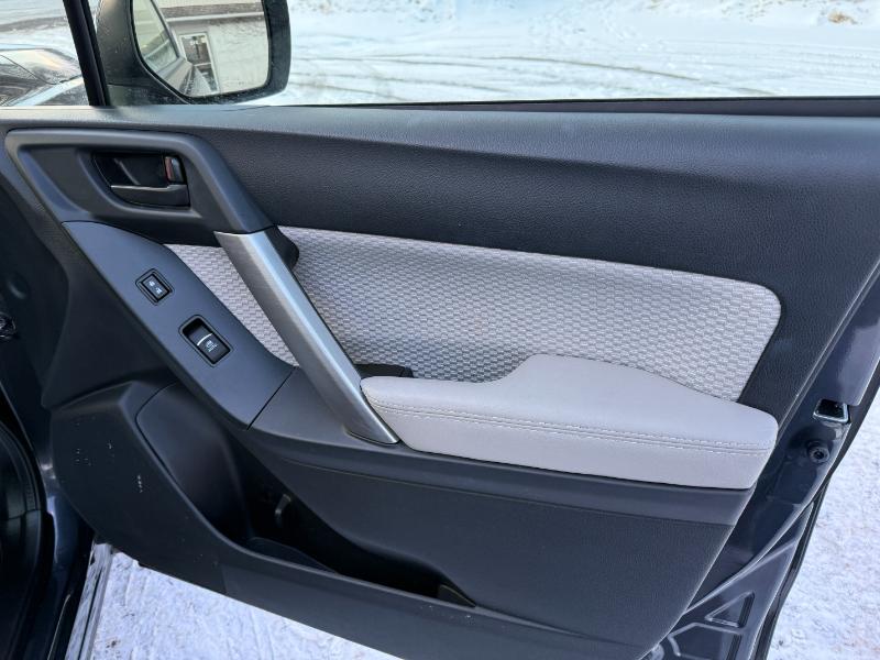 Subaru Forester 2.5i Premium PZEV CVT 2017