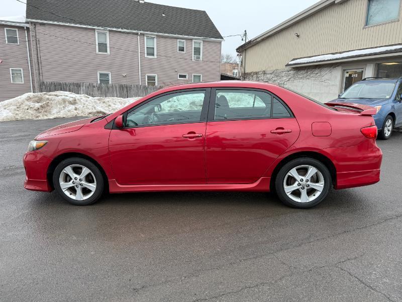Toyota Corolla S 4-Speed AT 2012