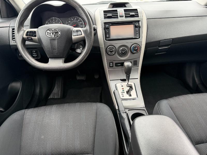 Toyota Corolla S 4-Speed AT 2012