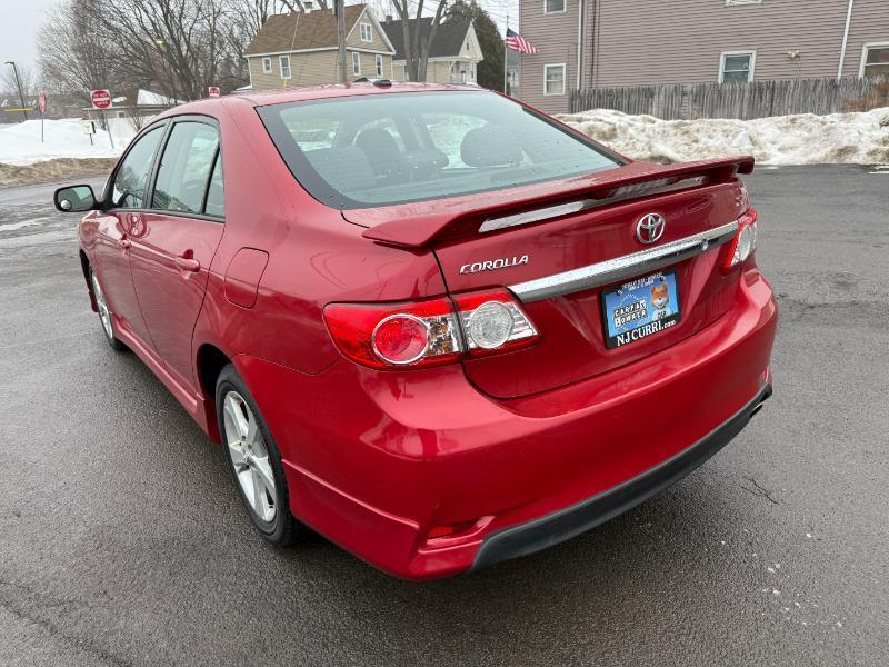 Toyota Corolla S 4-Speed AT 2012