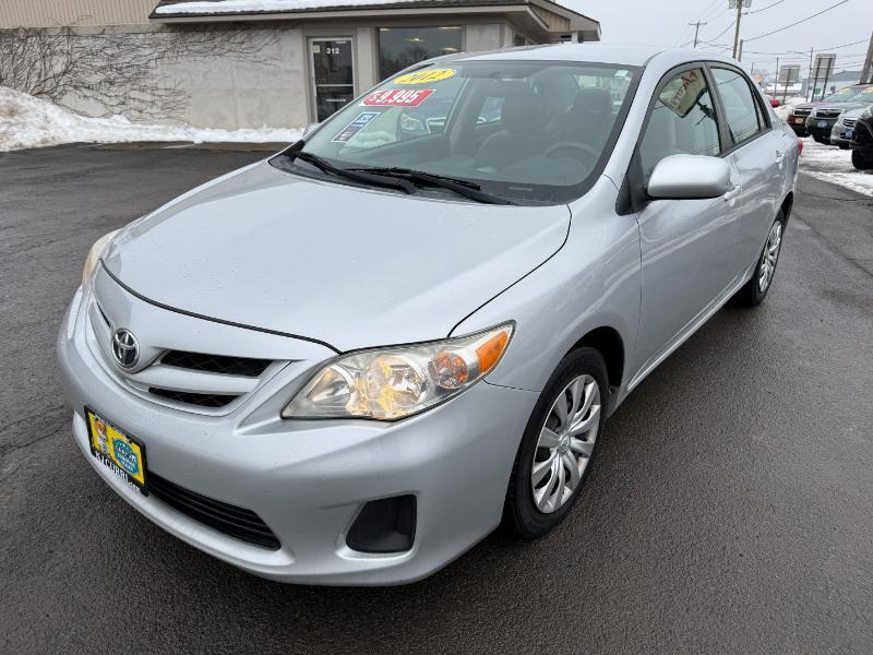 Toyota Corolla LE 4-Speed AT 2012