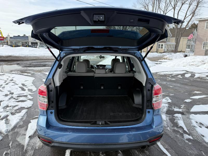Subaru Forester 2.5i Limited 2015