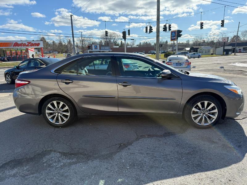 Toyota Camry XLE 2017