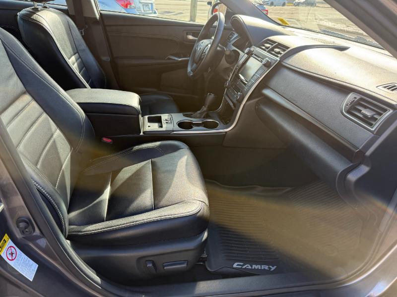 Toyota Camry XLE 2017