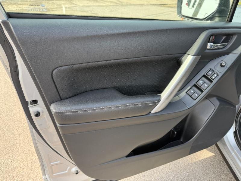 Subaru Forester 2.5i Limited 2014