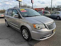 2013 Chrysler Town & Country 
