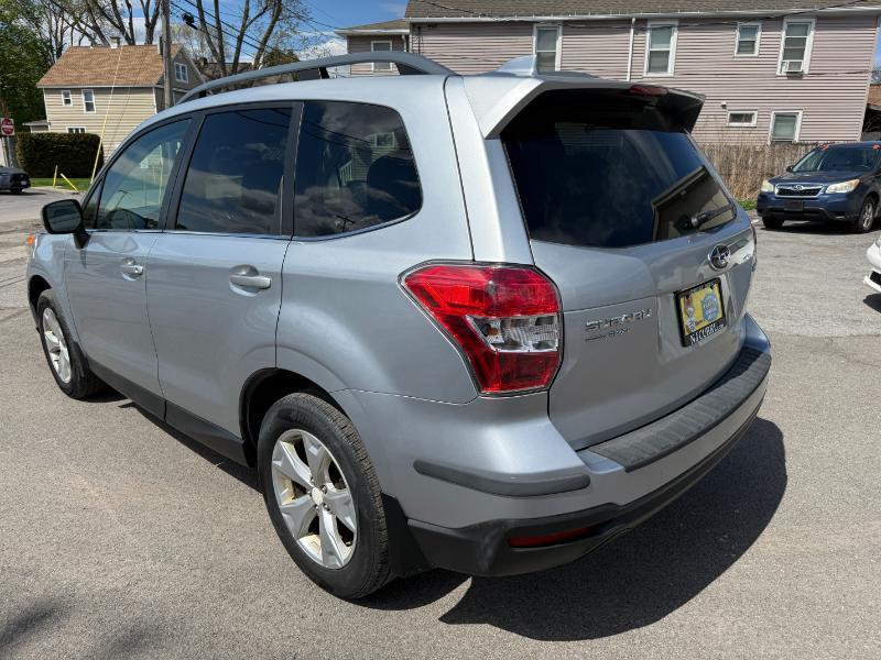 Subaru Forester 2.5i Touring 2016