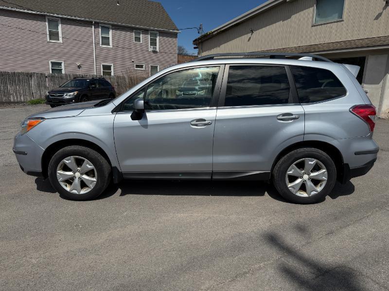 Subaru Forester 2.5i Touring 2016