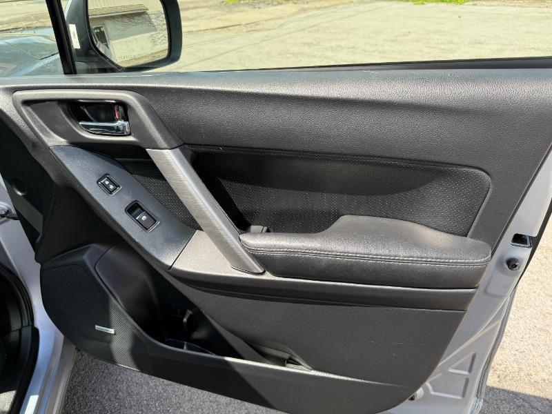 Subaru Forester 2.5i Touring 2016