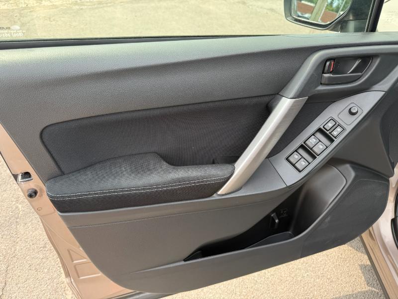 Subaru Forester 2.5i Premium 2015