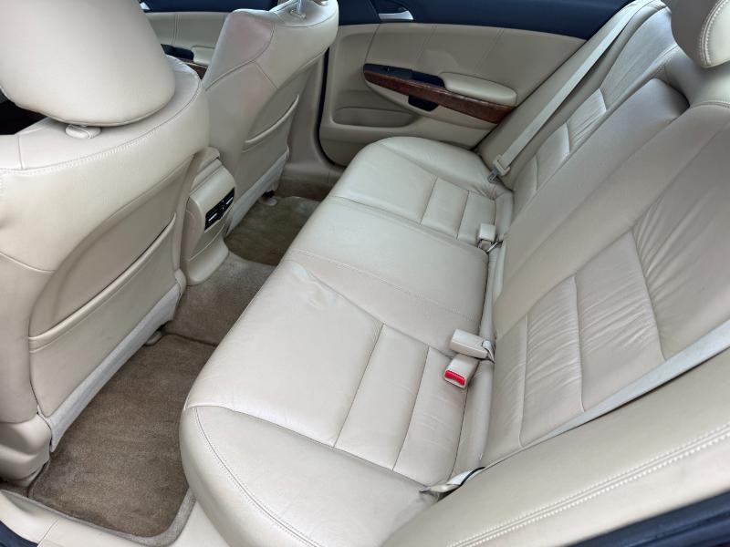 Honda Accord EX-L Sedan AT 2012