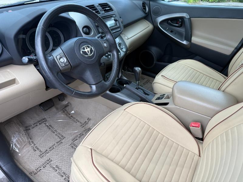 Toyota RAV4 Limited I4 4WD 2012