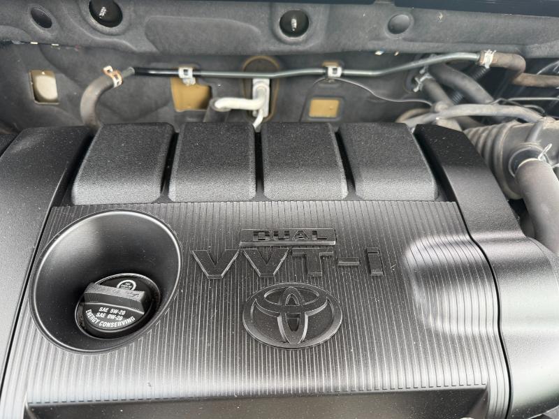 Toyota RAV4 Limited I4 4WD 2012