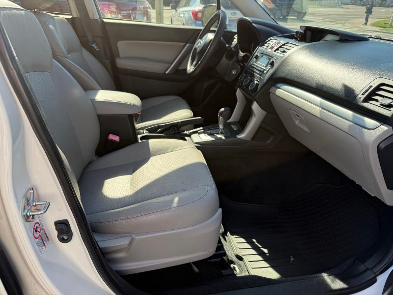 Subaru Forester 2.5i Limited 2014