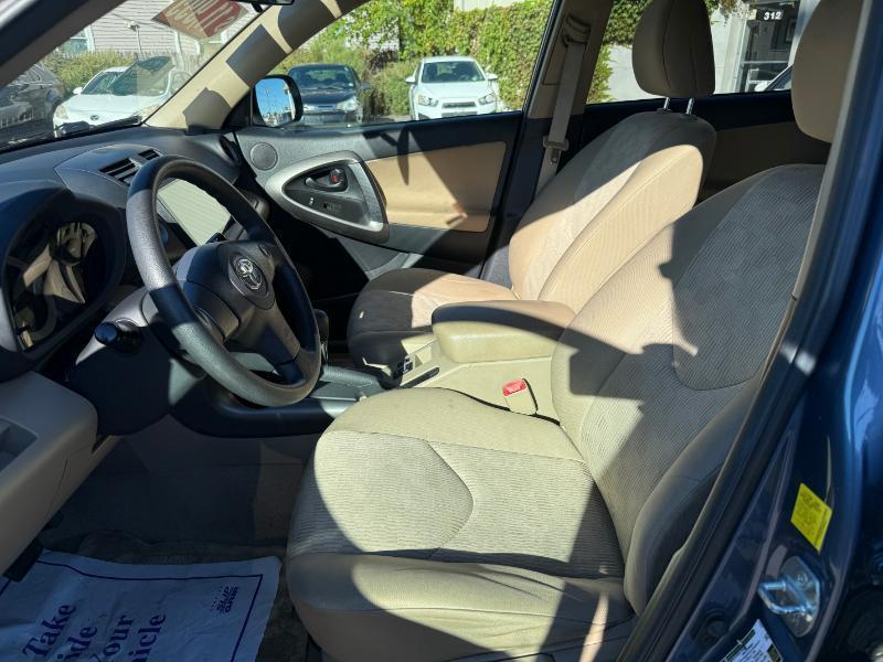 Toyota RAV4 Base I4 4WD with 3rd Row 2011