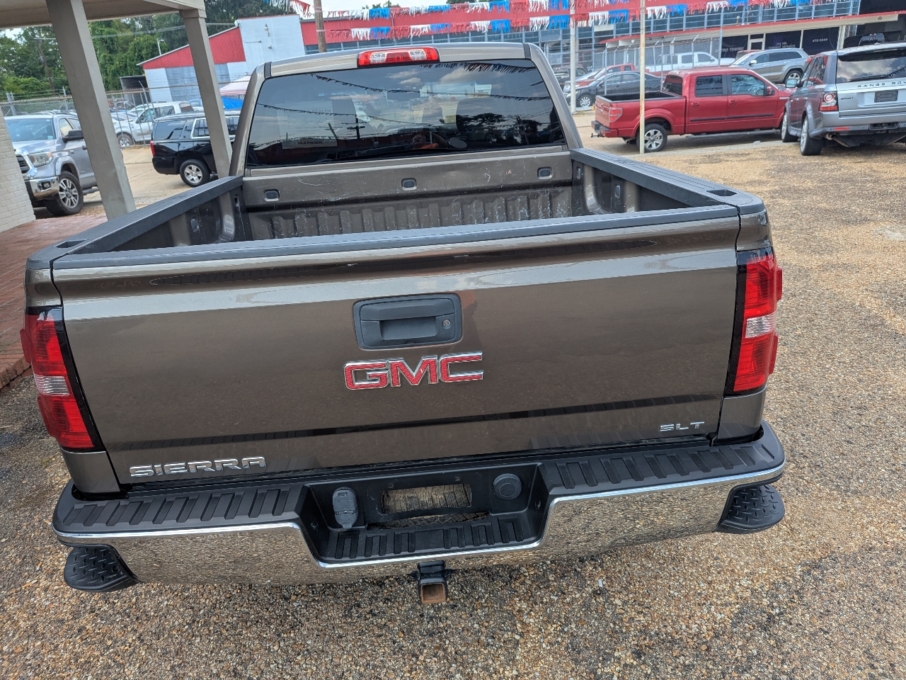 GMC Sierra 1500 2WD Crew Cab 143.5" SLT 2015 GMC Sierra 1500 2WD Crew Cab 143.5" SLT 2015