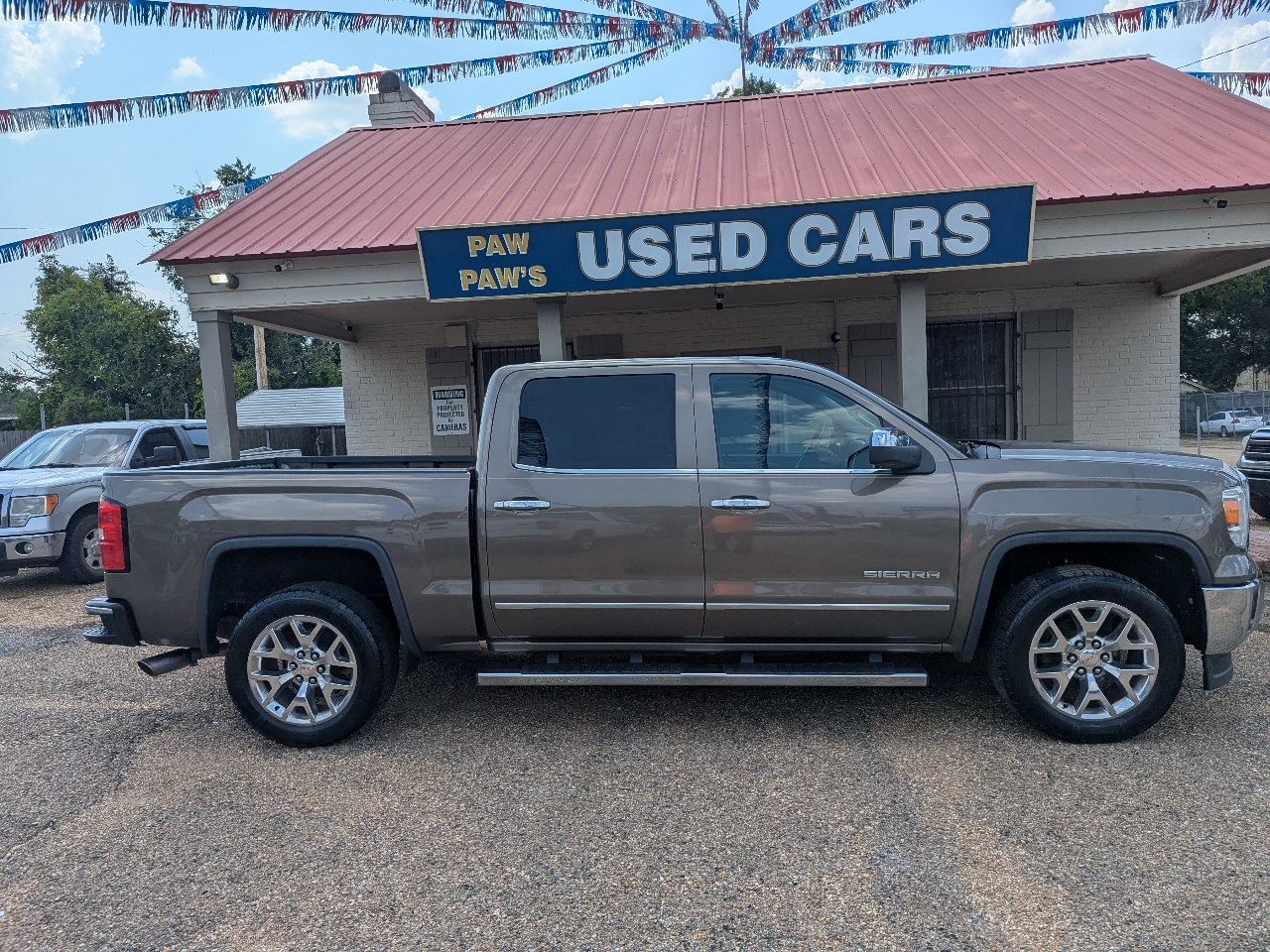 GMC Sierra 1500 2WD Crew Cab 143.5" SLT 2015 GMC Sierra 1500 2WD Crew Cab 143.5" SLT 2015