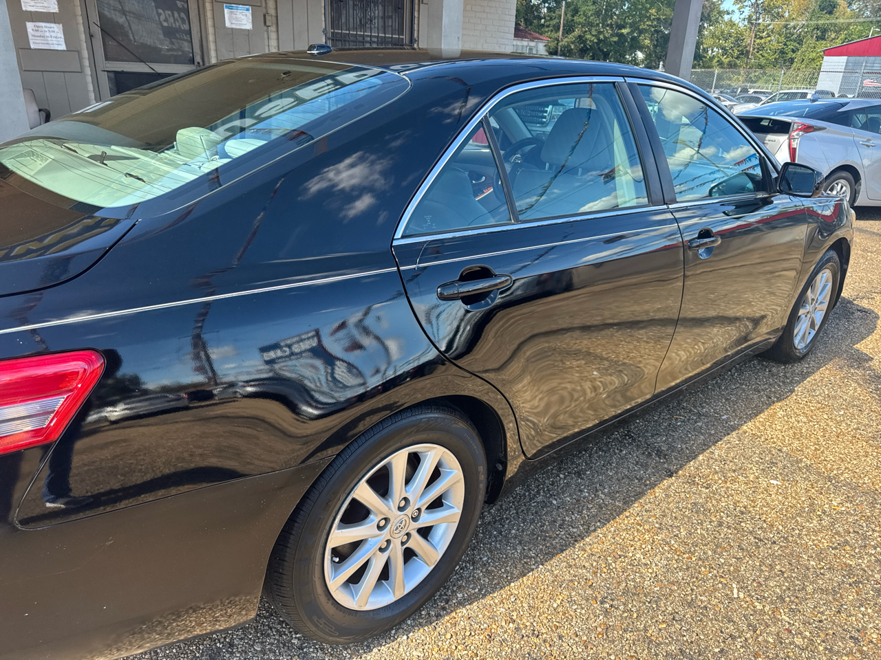 Toyota Camry Base 6-Spd AT 2011 Toyota Camry Base 6-Spd AT 2011