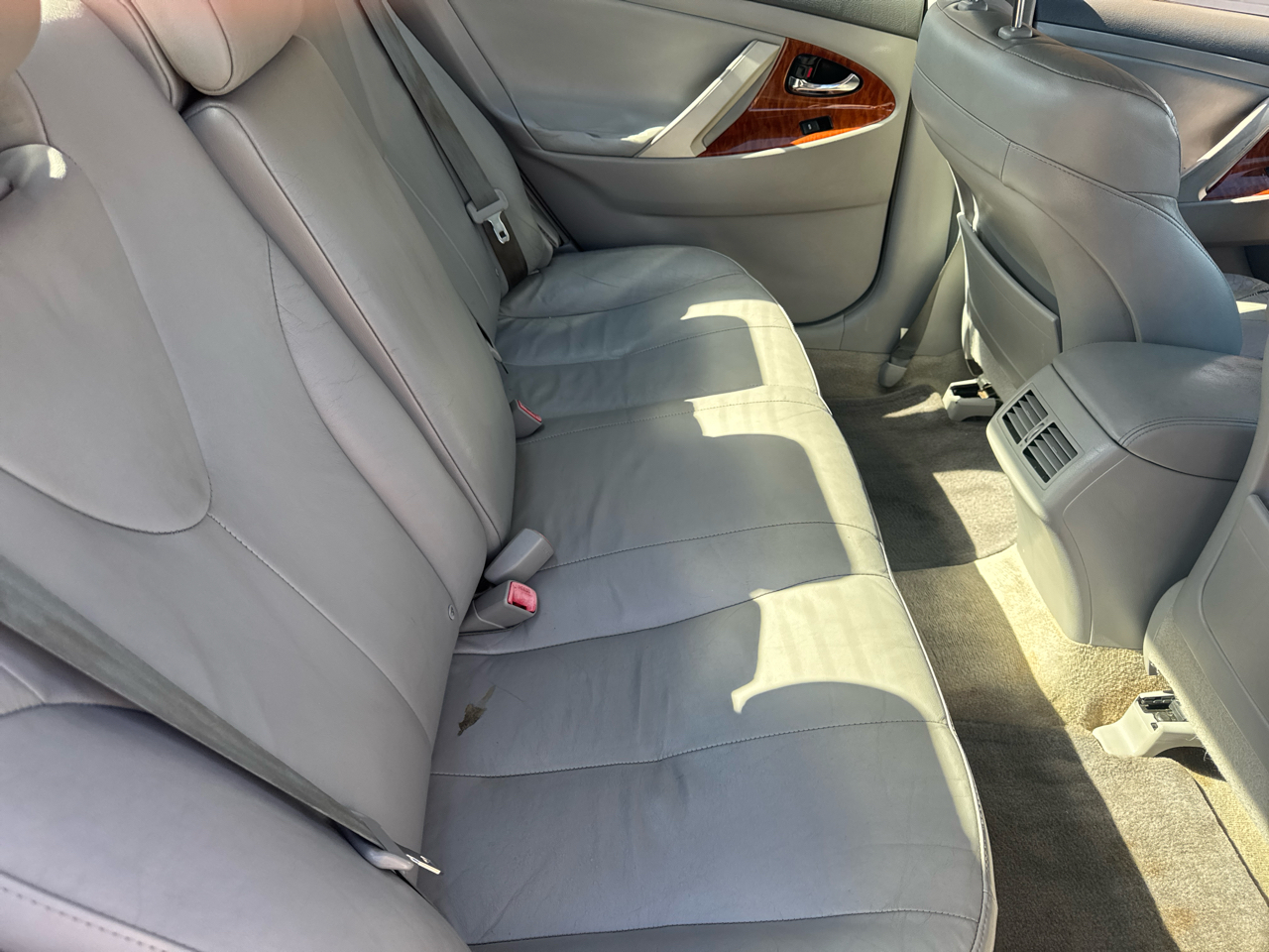 Toyota Camry Base 6-Spd AT 2011 Toyota Camry Base 6-Spd AT 2011