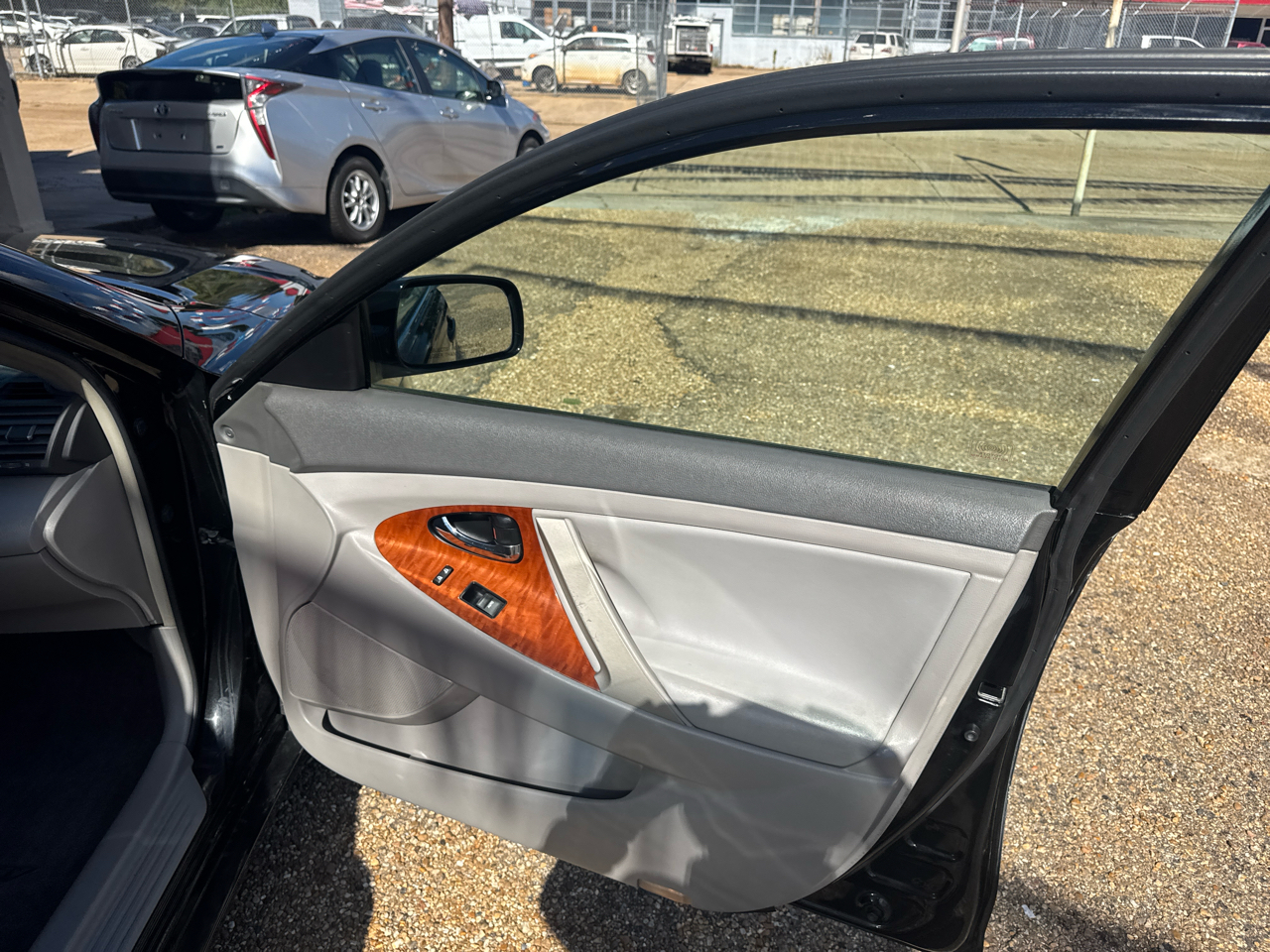 Toyota Camry Base 6-Spd AT 2011 Toyota Camry Base 6-Spd AT 2011