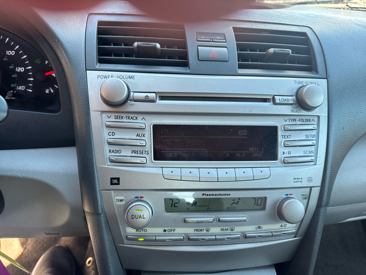 Toyota Camry Base 6-Spd AT 2011 Toyota Camry Base 6-Spd AT 2011