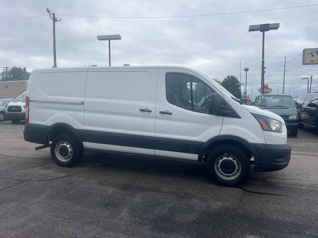 Ford Transit 250 Van Low Roof w/Sliding Pass. 130-in. WB 2020