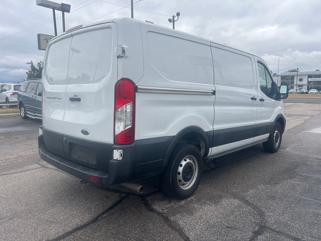 Ford Transit 250 Van Low Roof w/Sliding Pass. 130-in. WB 2020