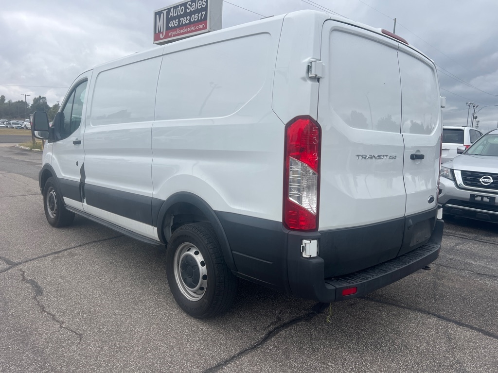 Ford Transit 250 Van Low Roof w/Sliding Pass. 130-in. WB 2020
